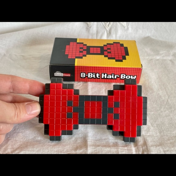 ThinkGeek 8 Bit Hair Bow includes Box Sold Out Hair Clip RARE - Picture 2 of 9
